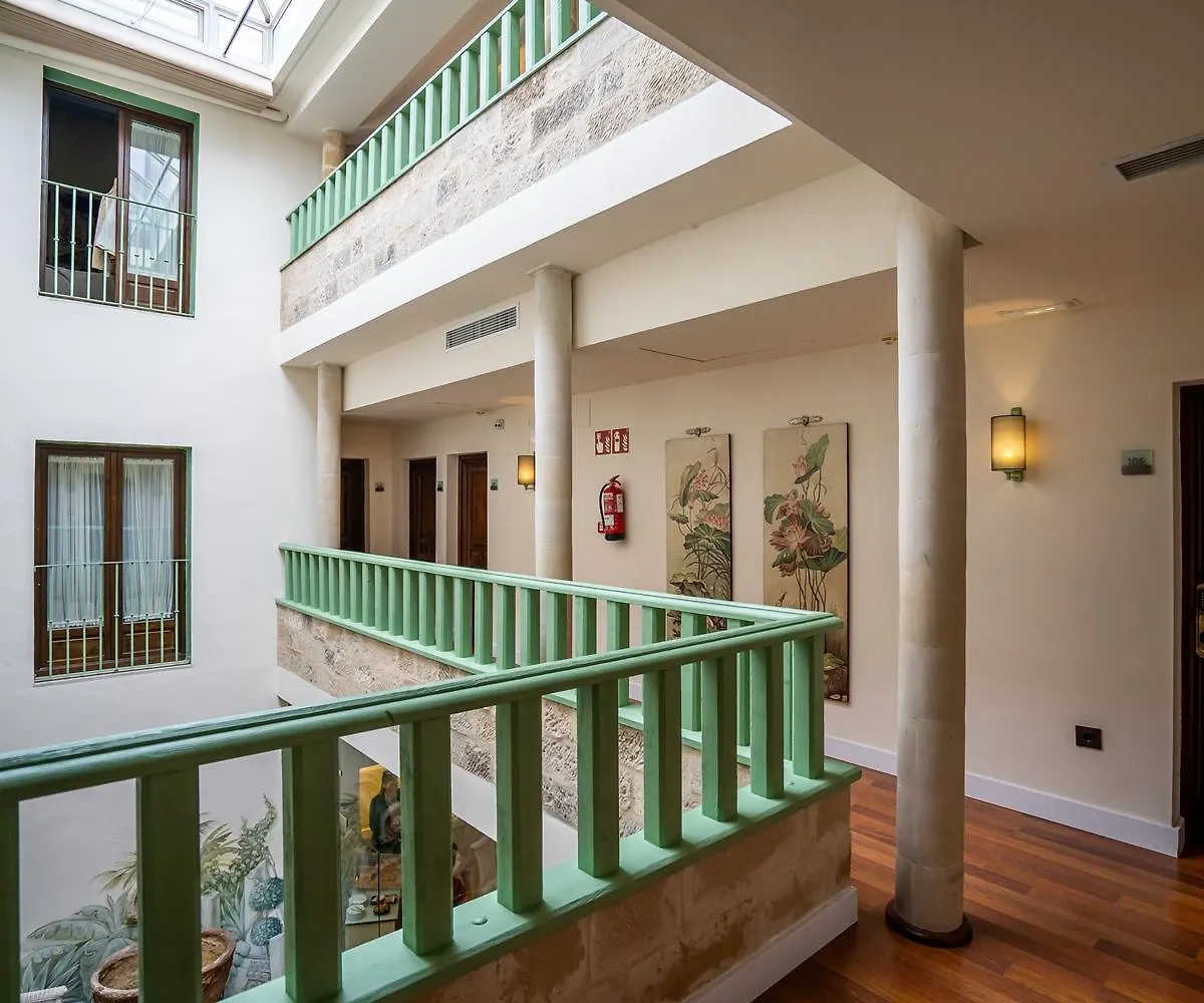 Hotel Yit La Casona Del Arco Baeza