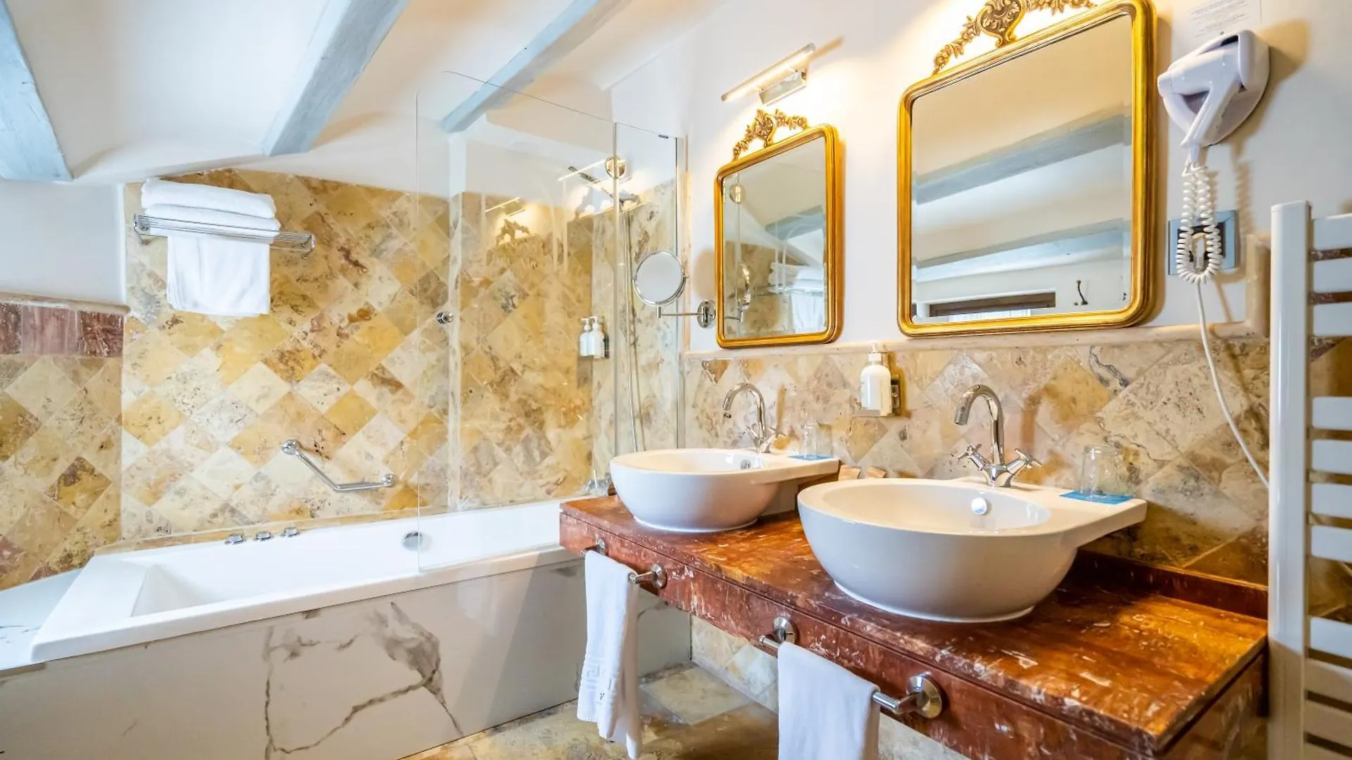 Hotel Yit La Casona Del Arco Baeza Španělsko